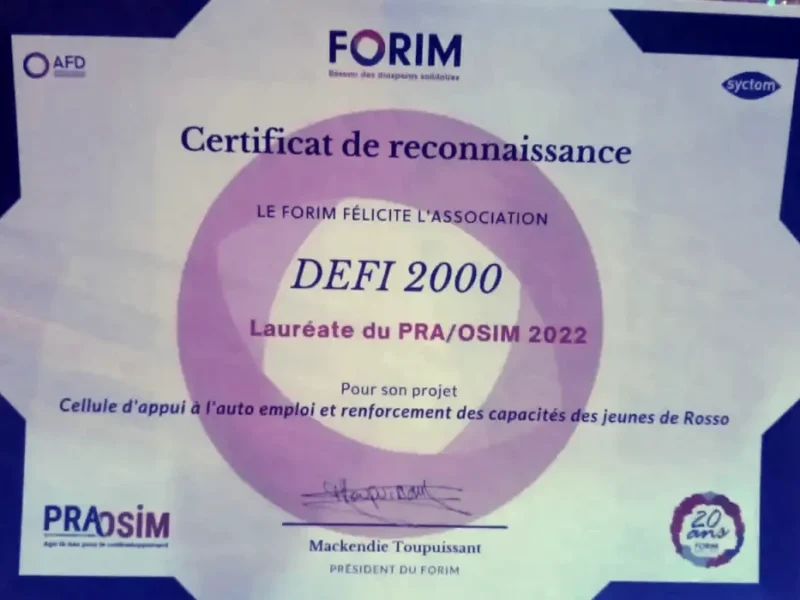 Certificat de reconnaissance du FORIM décernant à DÉFI 2000 le prix PRA/OSIM 2022 pour la cellule d’appui à l’auto-emploi des jeunes de Rosso